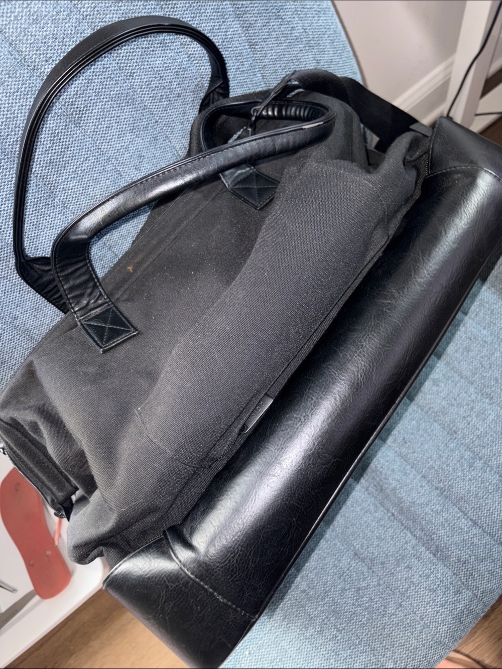 BÉIS Black Garment Duffle Bag Convertible Weekender Travel Bag - Picture 7 of 10